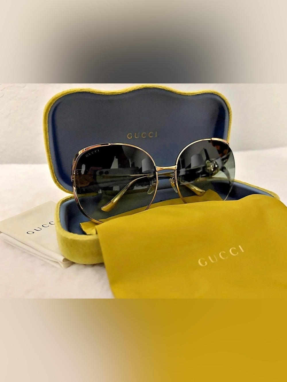 Gucci GG0225S Oversized Aviator Sunglasses in Gold & Green - Picture 8 of 8